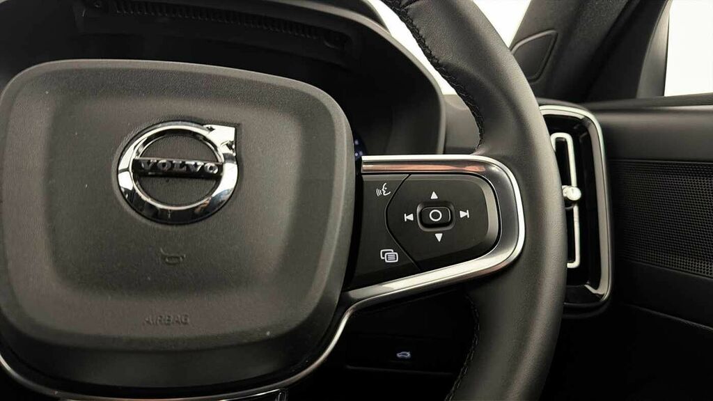 Volvo XC40 2.0 Ultra, B4 Mild Hybrid, Dark Sunroof, #18