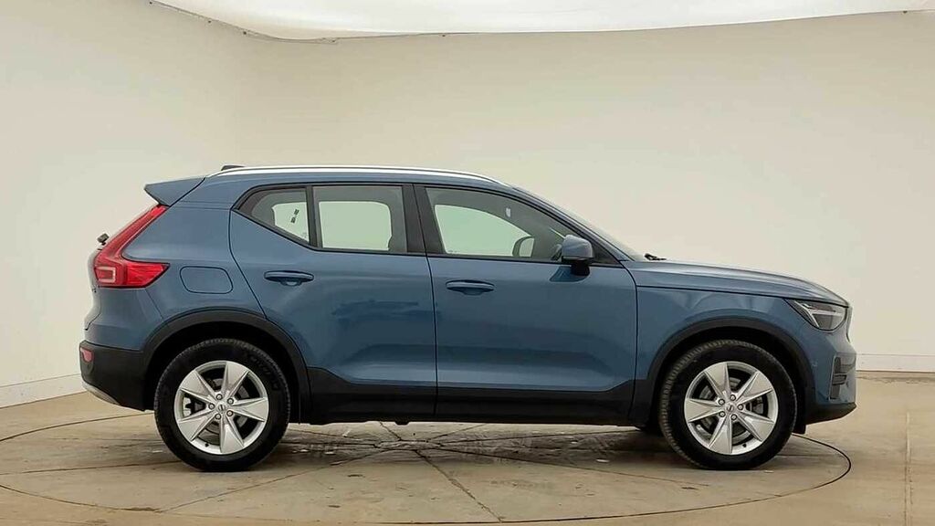 Volvo XC40 Core, B3 Mild Hybrid, CA23GGP Blue #4