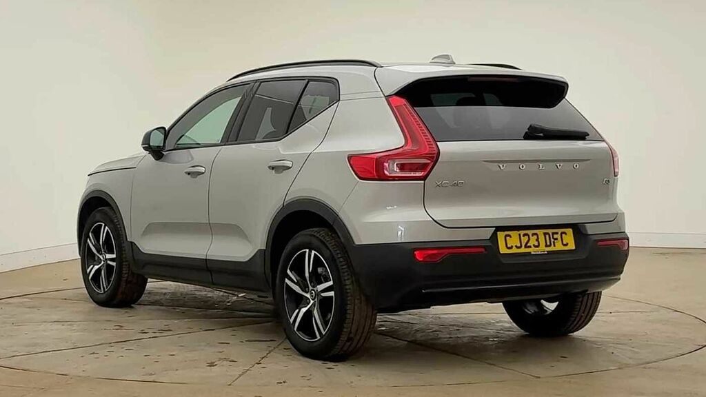 Volvo XC40 Plus, B3 Mild Hybrid, Dark Silver #2