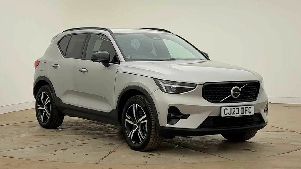 Volvo XC40 Plus, B3 Mild Hybrid, Dark Silver