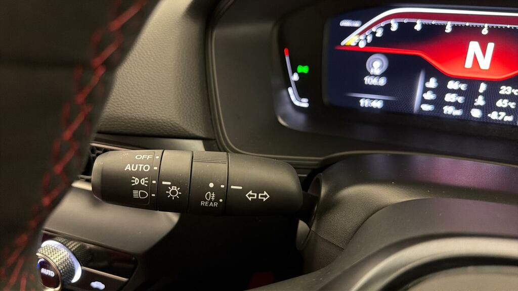 Honda Civic 2.0 Ehev Elegance Cvt White #36