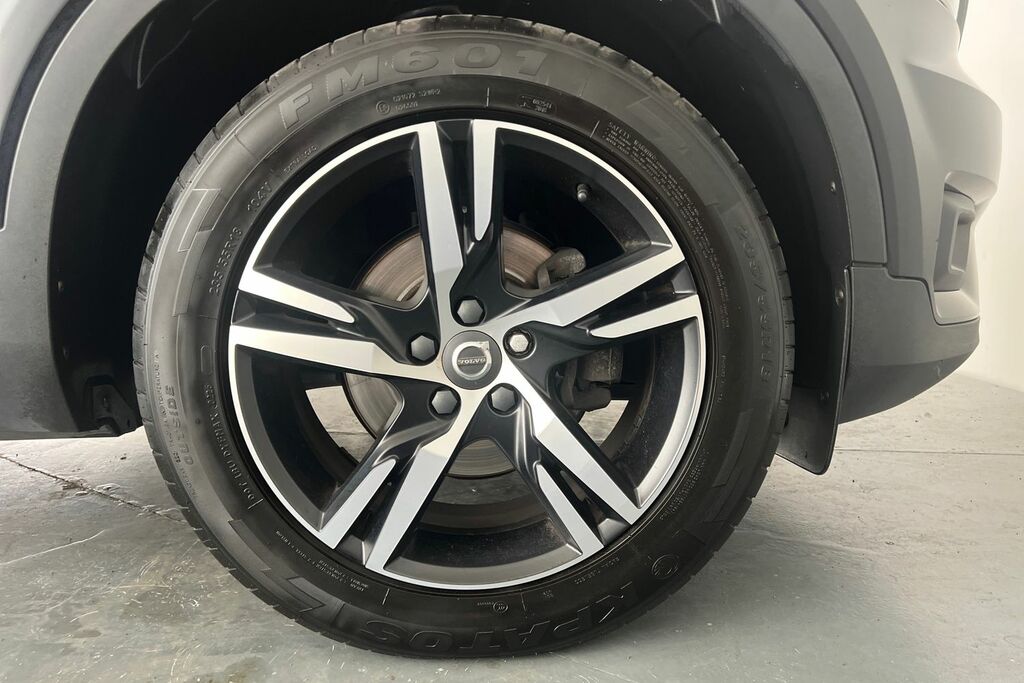 Volvo XC40 T3 R-design, YY20GZU Black #5