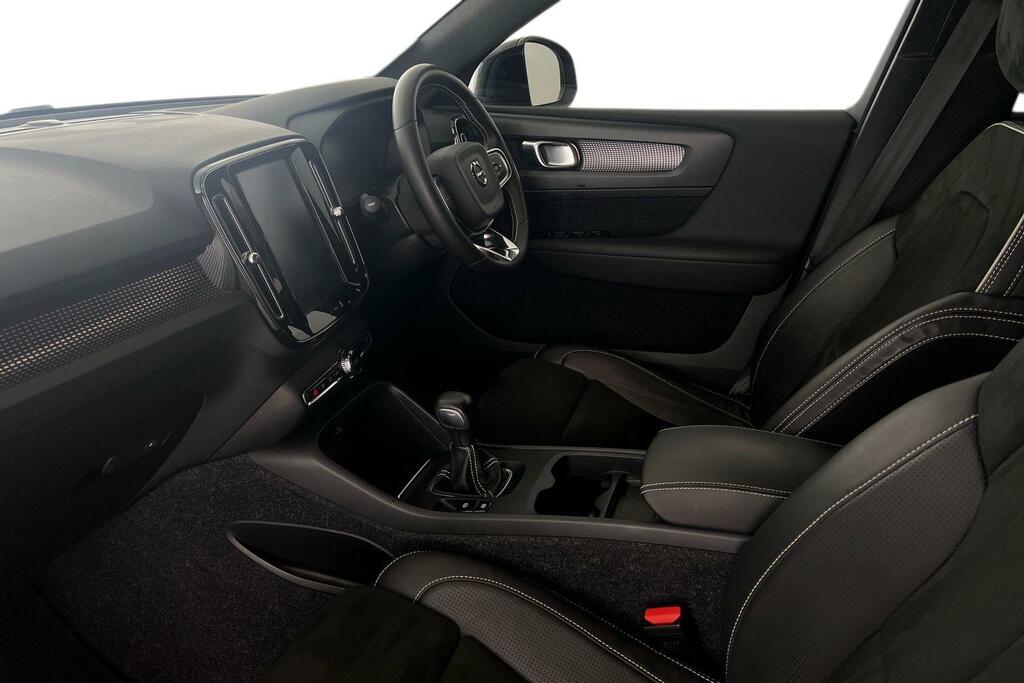 Volvo XC40 T3 R-design, YY20GZU Black #2