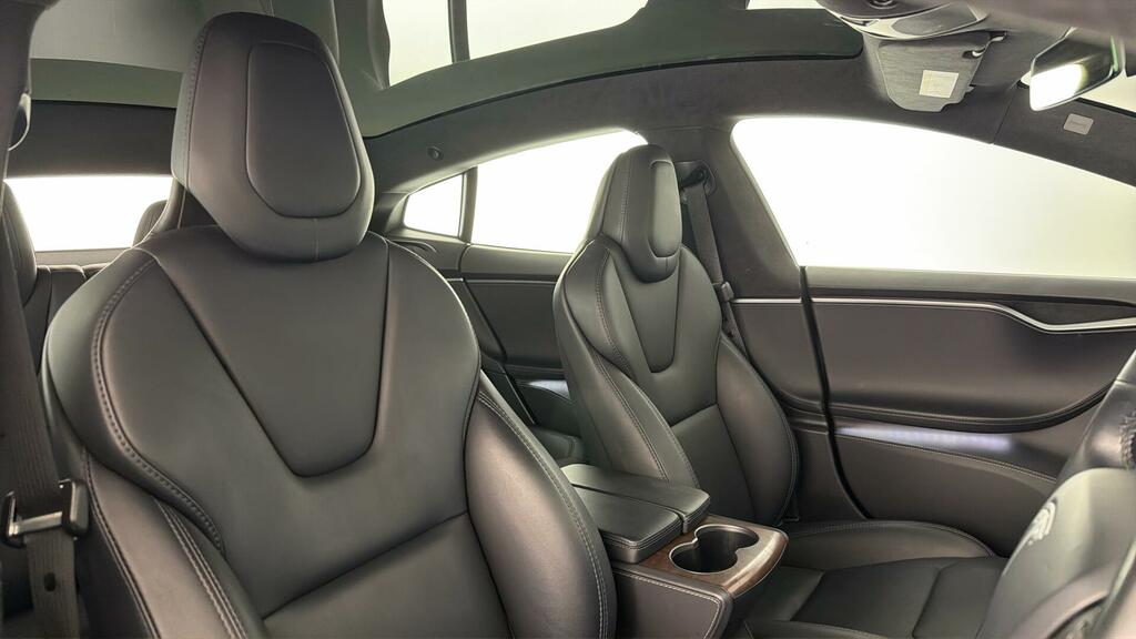 Tesla Model S Long Range, Enhanced Adaptive Air Suspe Red #31