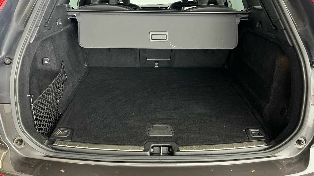 Volvo XC60 R-design, B5 Awd Mild Hybrid Grey #6