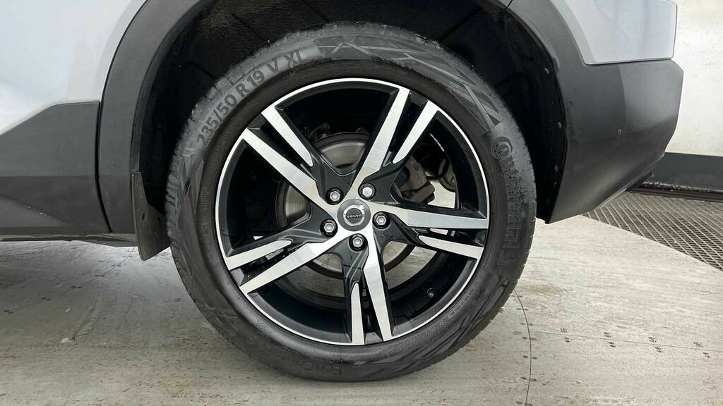 Volvo XC40 R-design, T3 Silver #5