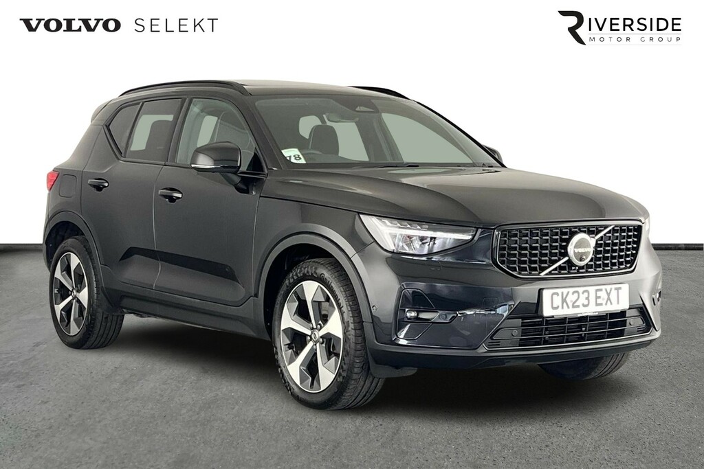 Volvo XC40 Ultimate, B4 Mild Hybrid, Dark CK23EXT Black