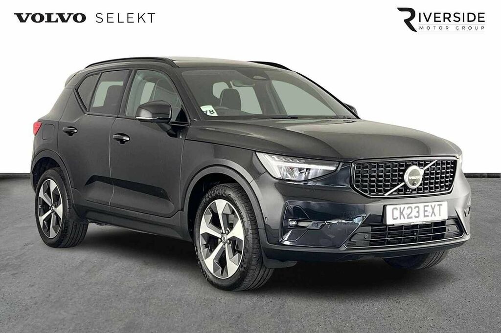 Volvo XC40 Ultimate, B4 Mild Hybrid, Dark CK23EXT Black #2
