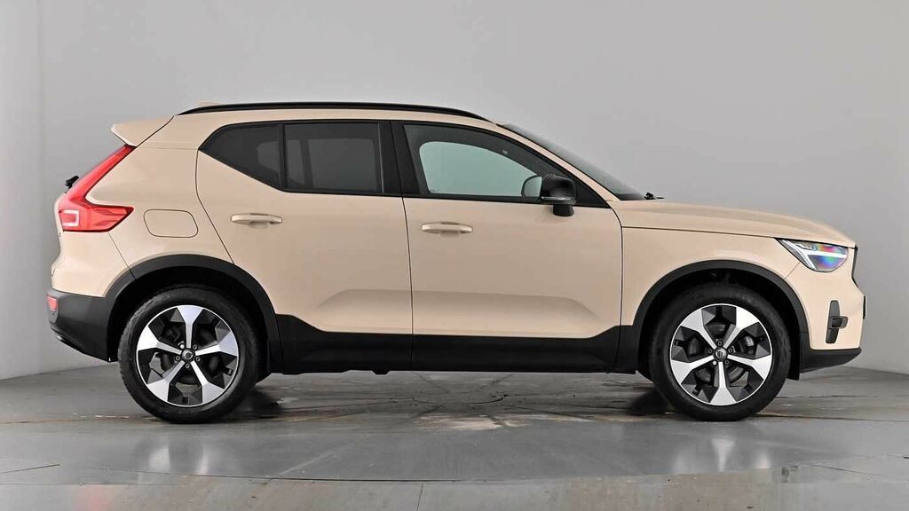 Volvo XC40 Plus Dark B4 Mild Hybrid Dark Tints Heated Seats G #3