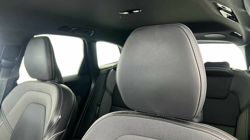 Volvo XC60 Ultimate Silver #9