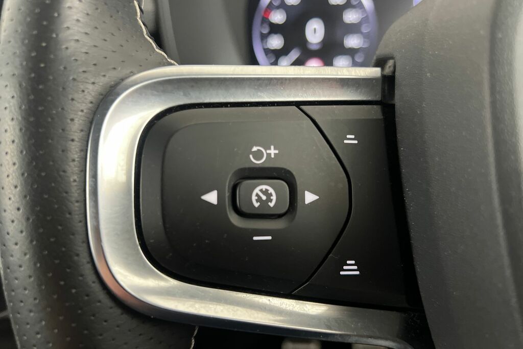 Volvo XC40 T4 Awd R-design Pro Blue #11