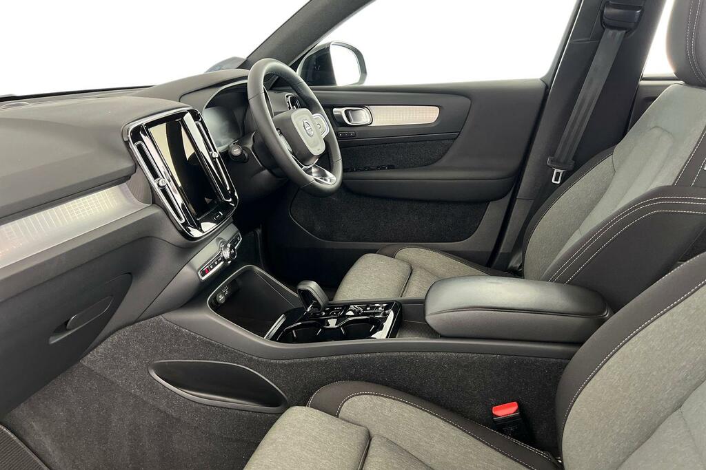 Volvo XC40 T4 Recharge Plus, Plug-in Hybrid, Black #3
