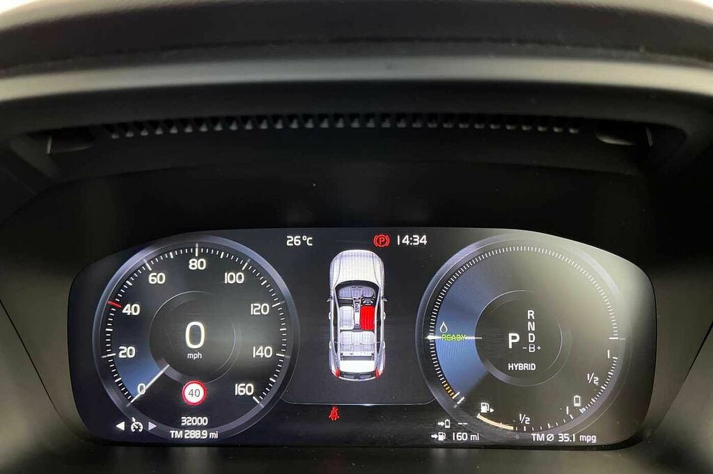 Volvo XC40 2.0 B3p Core Black #13