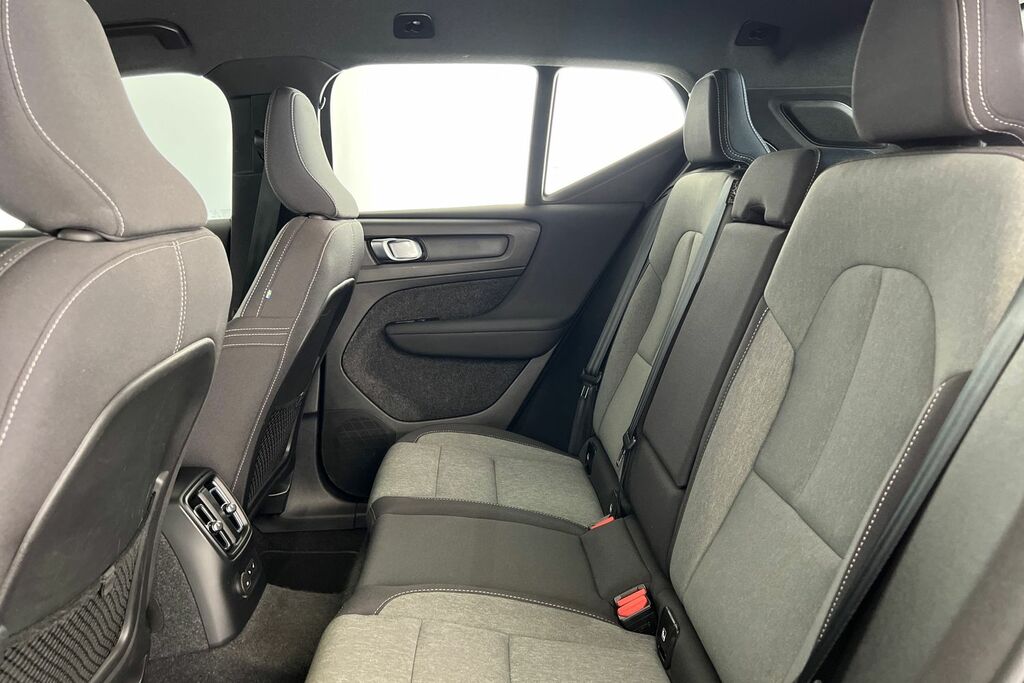 Volvo XC40 2.0 B3p Core Black #33