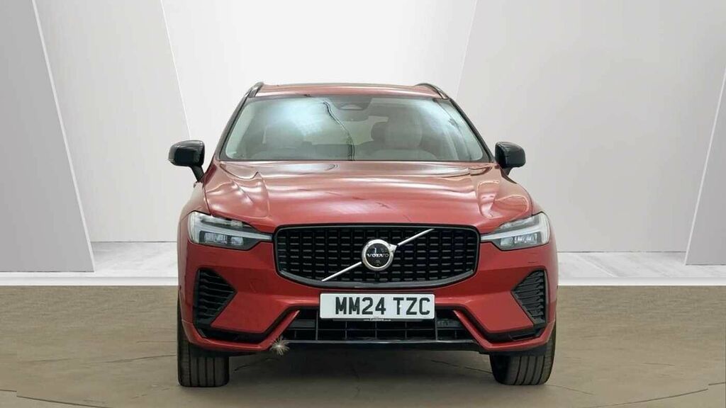 Volvo XC60 Plus Black Edition Black #9