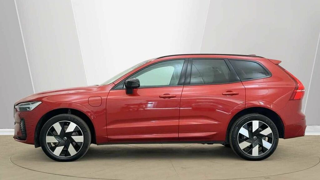 Volvo XC60 Plus Black Edition Black #7