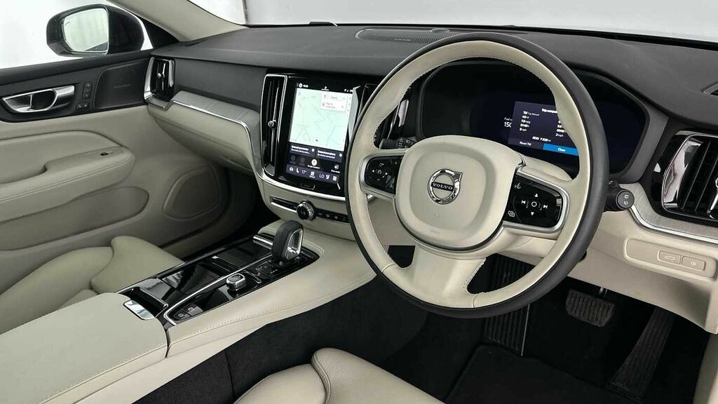 Volvo V60 Ultra, T8 Awd Plug-in Hybrid, Dar Black #3