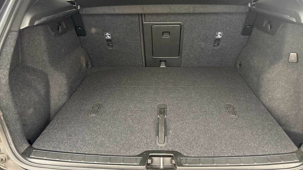 Volvo XC40 2.0 B3p Plus Dark #10