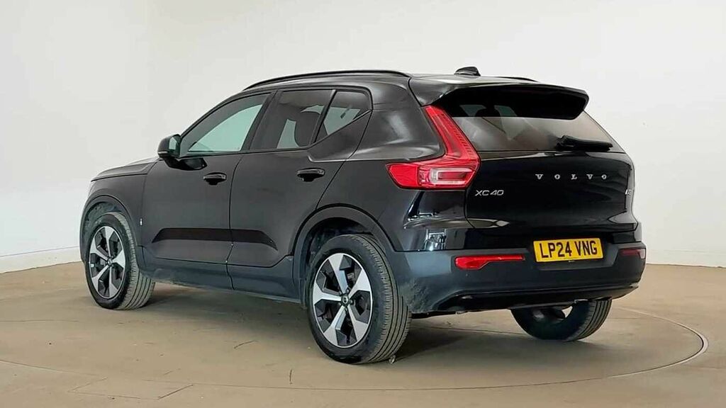 Volvo XC40 Plus, B3 Mild Hybrid, Dark Black #2