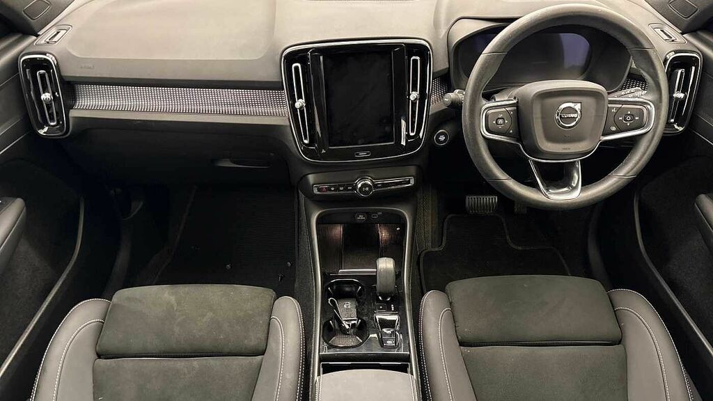 Volvo XC40 2.0 B3p Plus Dark Grey #7