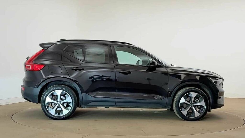 Volvo XC40 Plus, B3 Mild Hybrid, Dark Black #4