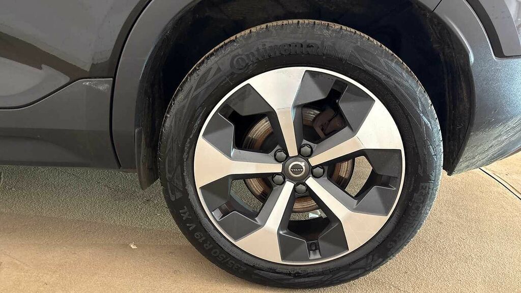 Volvo XC40 Plus, B3 Mild Hybrid, Dark Black #5