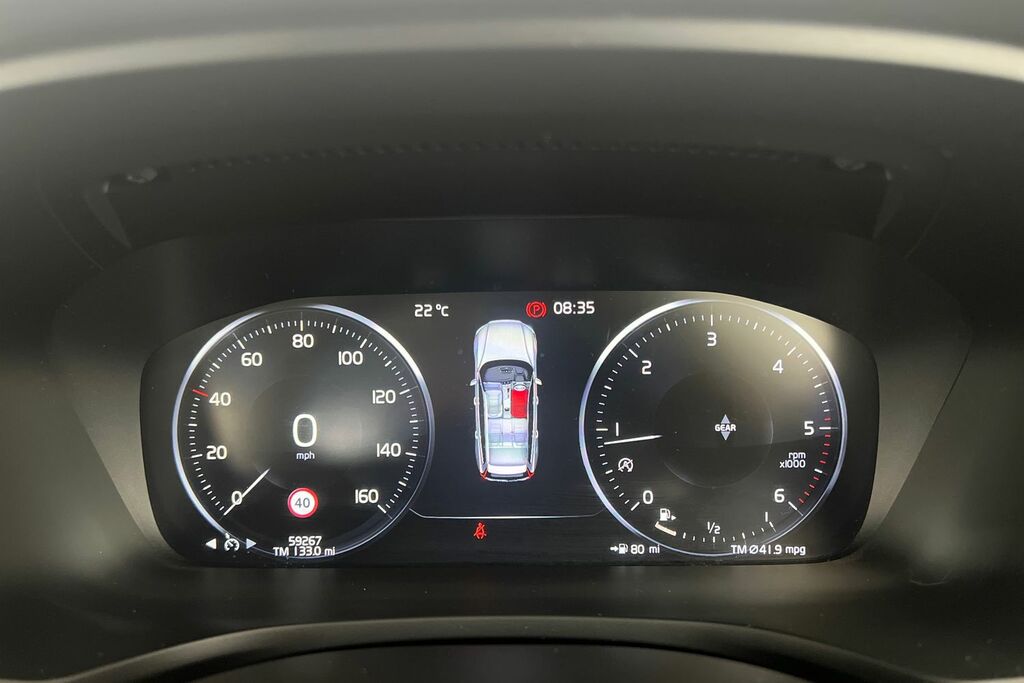 Volvo V60 D3 Momentum Plus Black #7