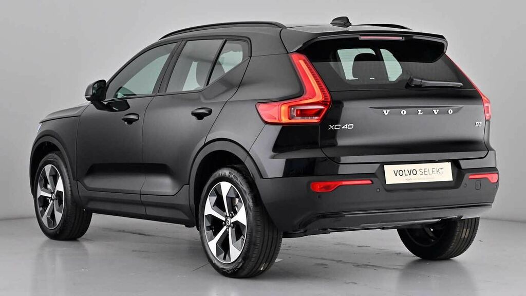 Volvo XC40 Plus Dark B3 Mild Hybrid Delivery Miles YG26SYN Black #2