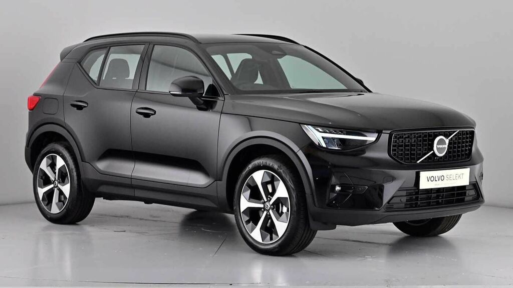 Volvo XC40 Plus Dark B3 Mild Hybrid Delivery Miles YG26SYN Black
