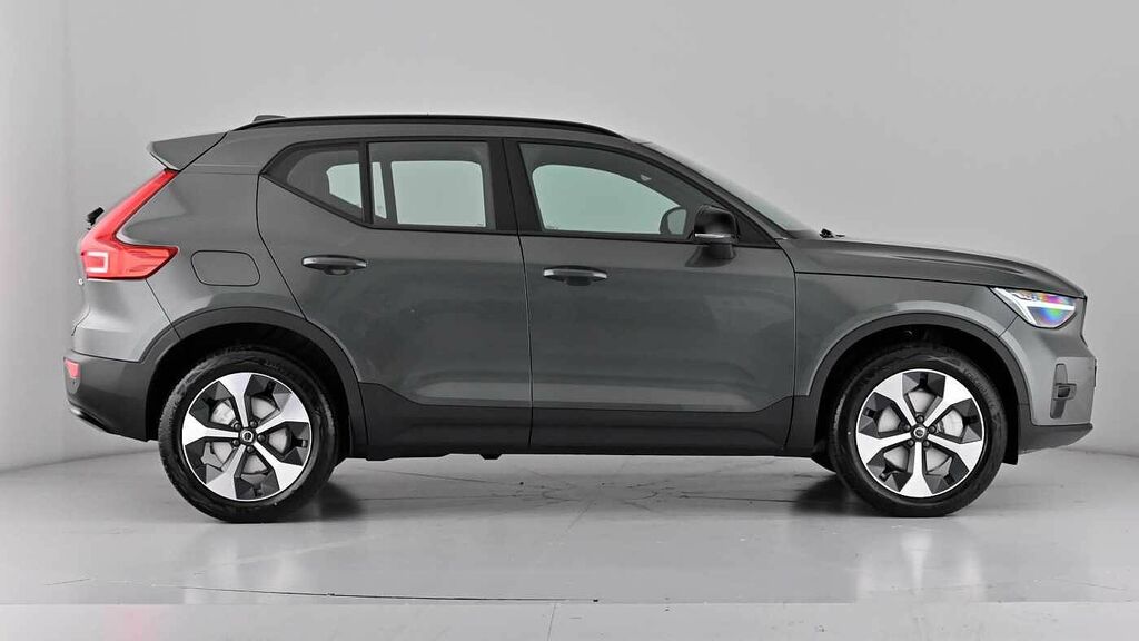 Volvo XC40 Plus Dark B3 Mild Hybrid Delivery Miles YY26ACL  #4