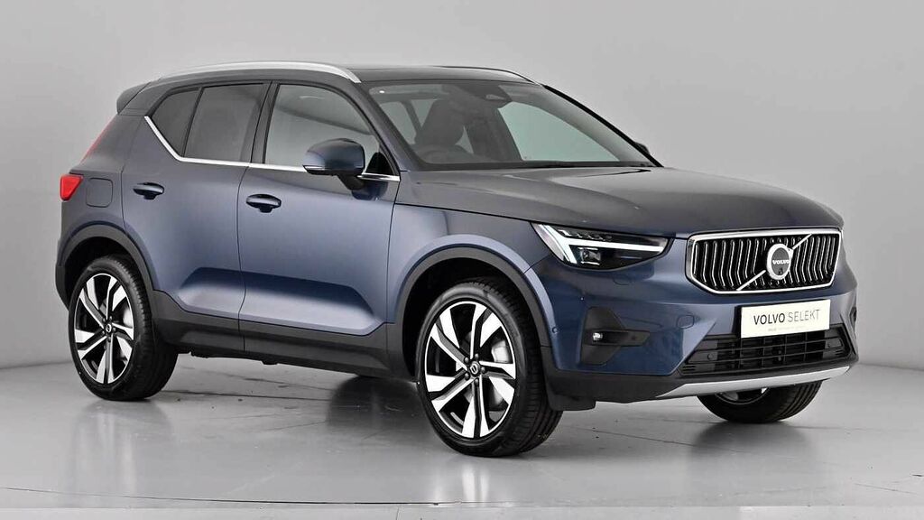 Volvo XC40 Ultra Bright B3 Mild Hybrid Delivery Miles YG26SKB Blue