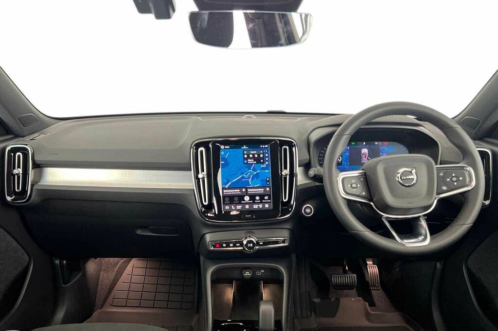 Volvo XC40 B3 Plus, Mild Hybrid, Dark Black #3