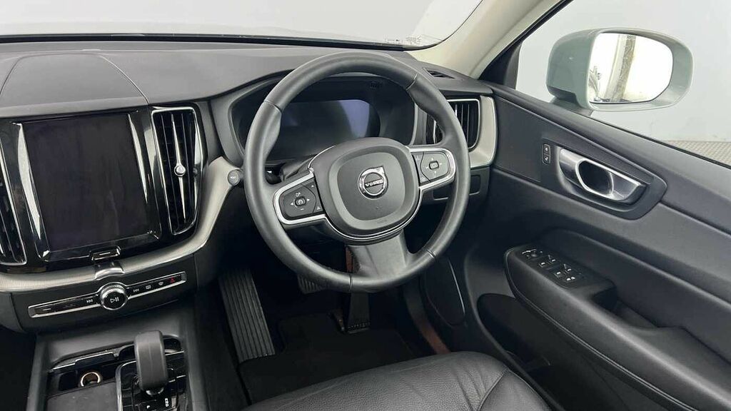 Volvo XC60 B4awd Plus Dark - Google Keyless Entry Red #8