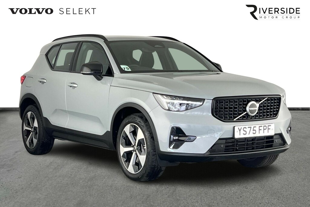 Volvo XC40 B3 Plus, Mild Hybrid, Dark Grey #2