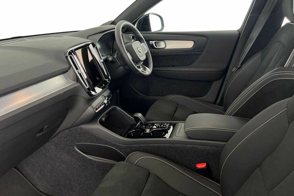 Volvo XC40 B3 Plus, Mild Hybrid, Dark Grey #3