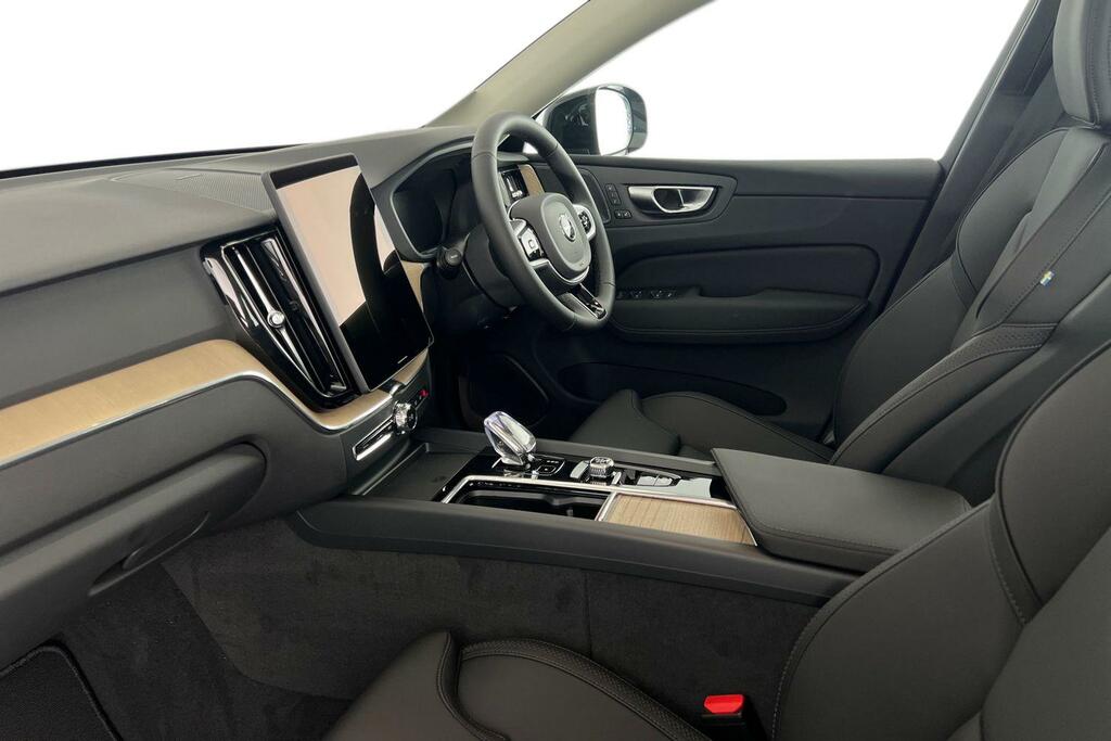 Volvo XC60 Plus, B5 Awd Mild Hybrid, Dark #4