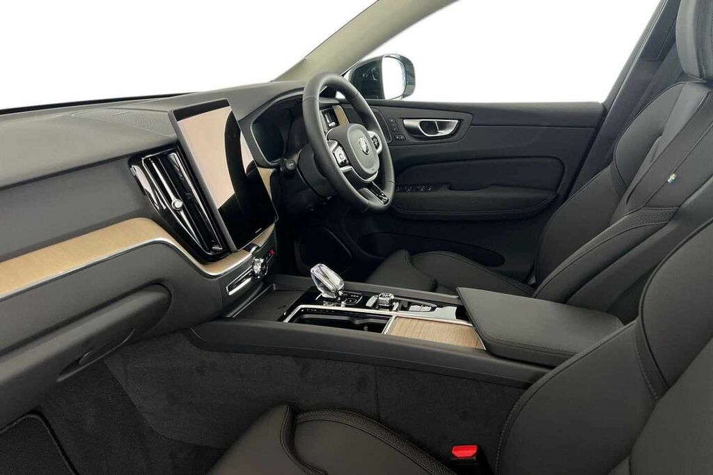 Volvo XC60 Plus, B5 Awd Mild Hybrid, Dark #3