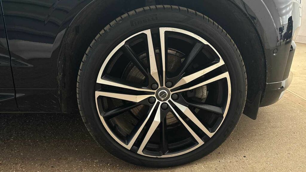 Volvo XC60 R-design, B5 Awd Mild Hybrid Black #5