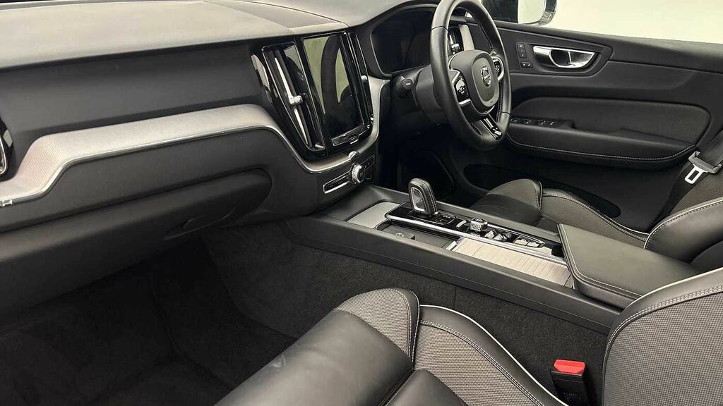 Volvo XC60 R-design, B5 Awd Mild Hybrid Black #3