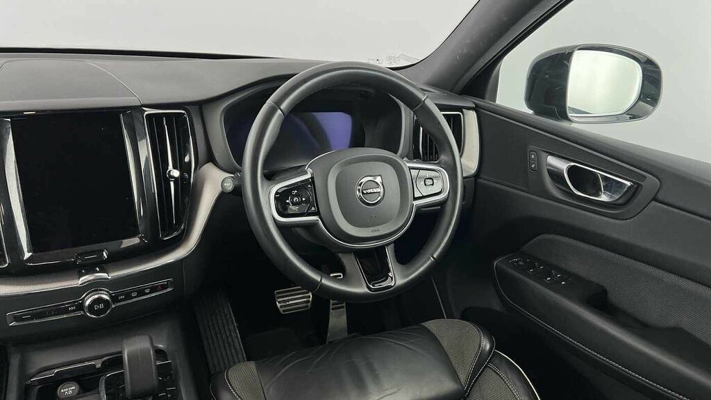 Volvo XC60 2.0 B4d R Design Awd Geartronic Black #8