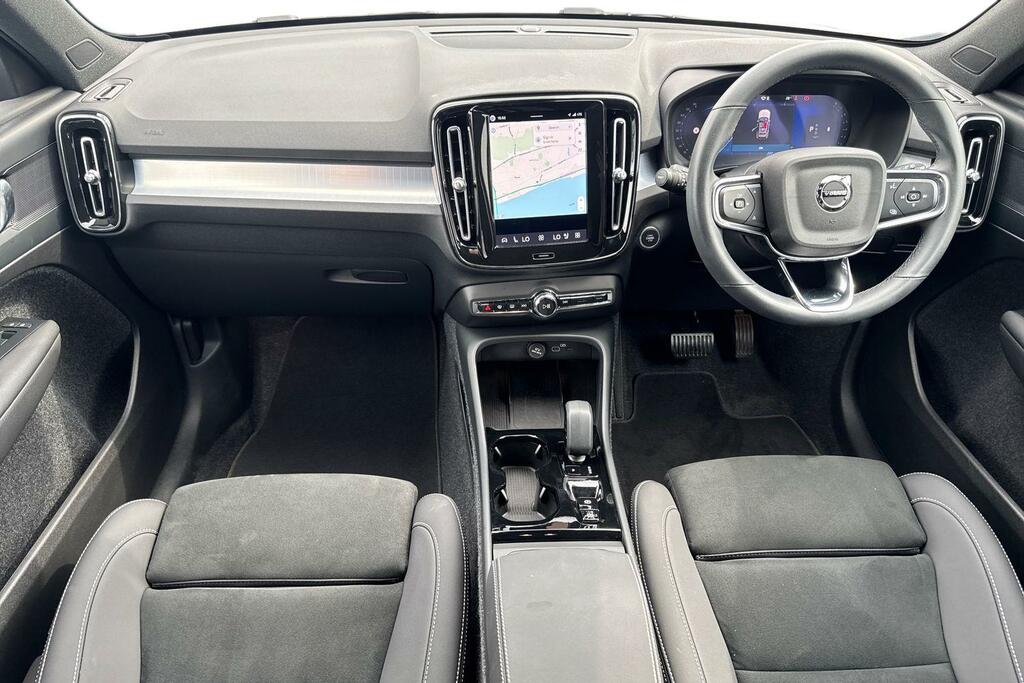 Volvo XC40 Black Edition Plus, B3 Mild Hybrid, YY75SXB White #6
