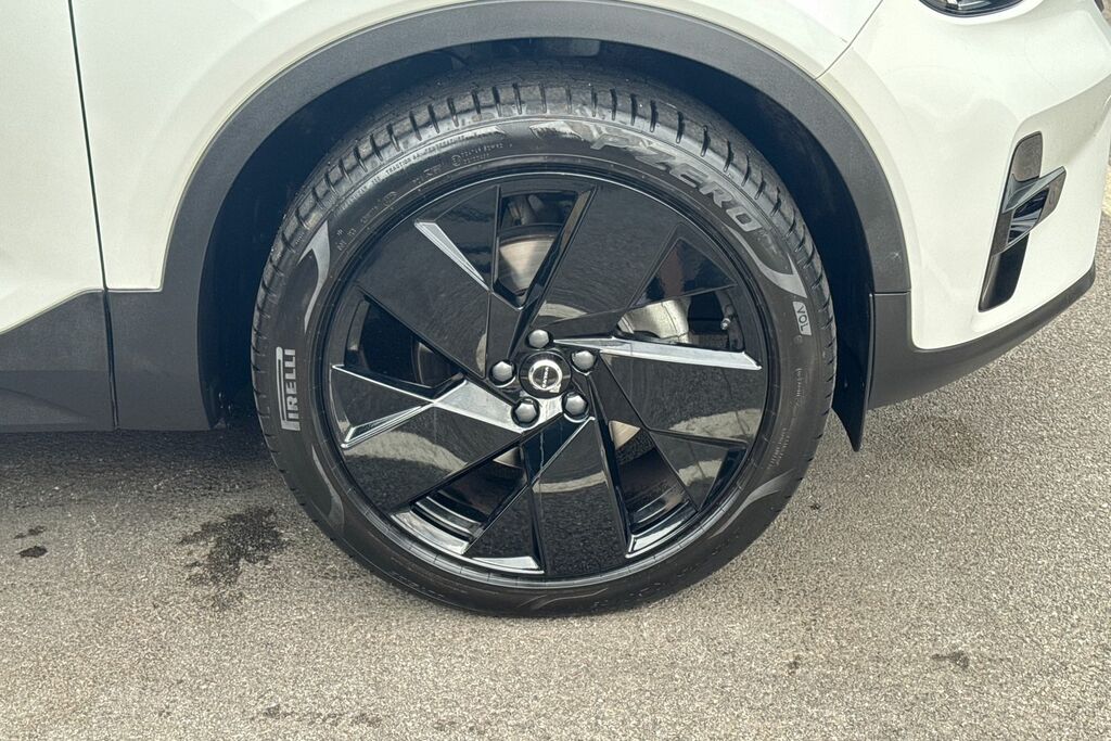 Volvo XC40 Black Edition Plus, B3 Mild Hybrid, YY75SXB White #5