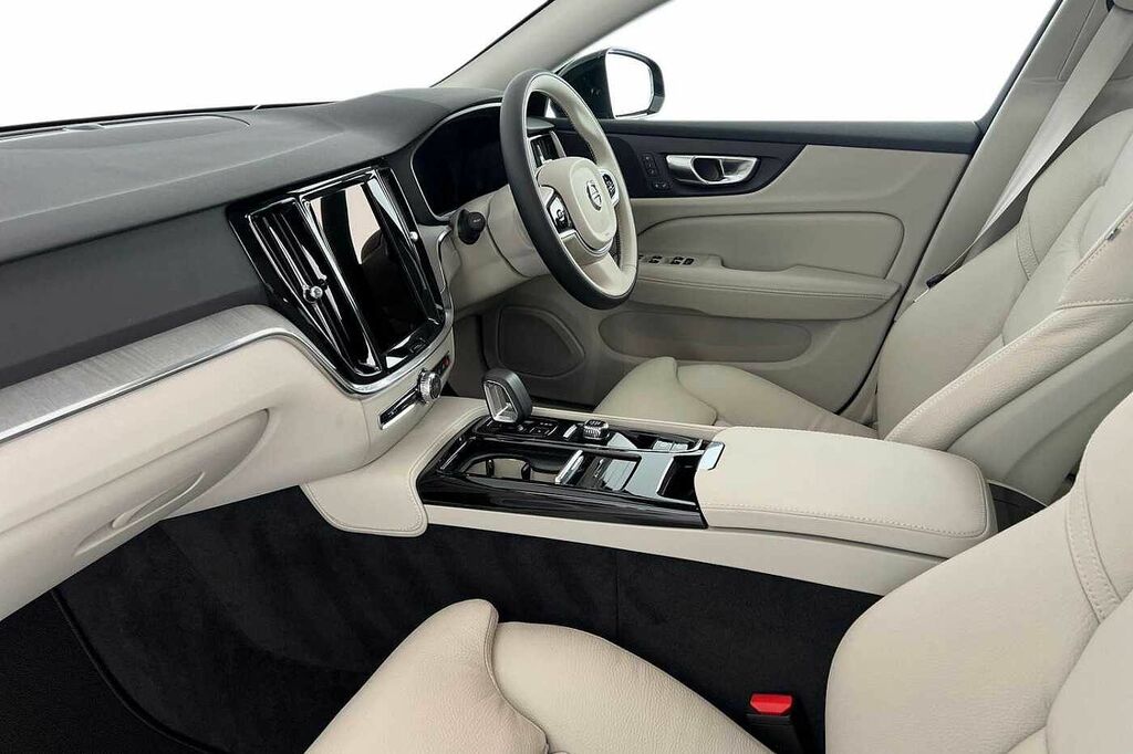 Volvo V60 T6 Plus, Awd Plug-in Hybrid, Dark Black #2