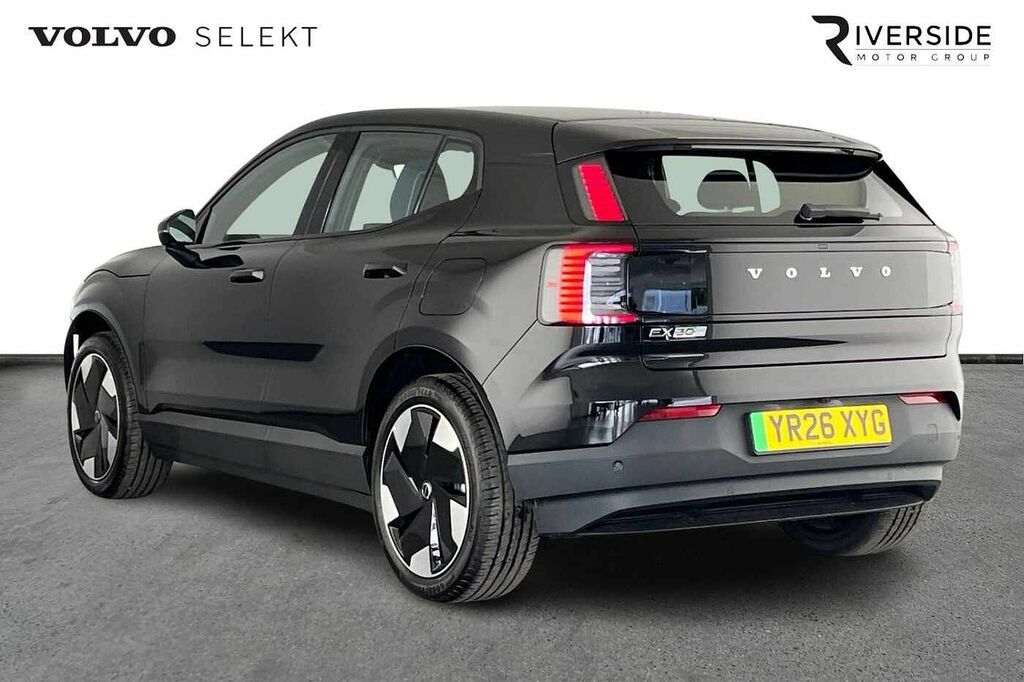 Volvo EX30 Plus, Single Motor Extended Range, Black #3