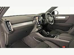 Volvo XC40 2.0 B3p Ultra Dark Blue #11