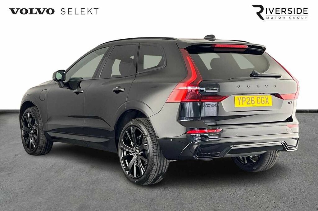 Volvo XC60 T6 Black Edition Plus, Awd Plug-in Hybrid, Electri Black #3