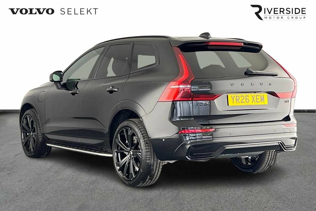 Volvo XC60 T6 Black Edition Plus, Awd Plug-in Hybrid, Electri YR26XEM Black #3