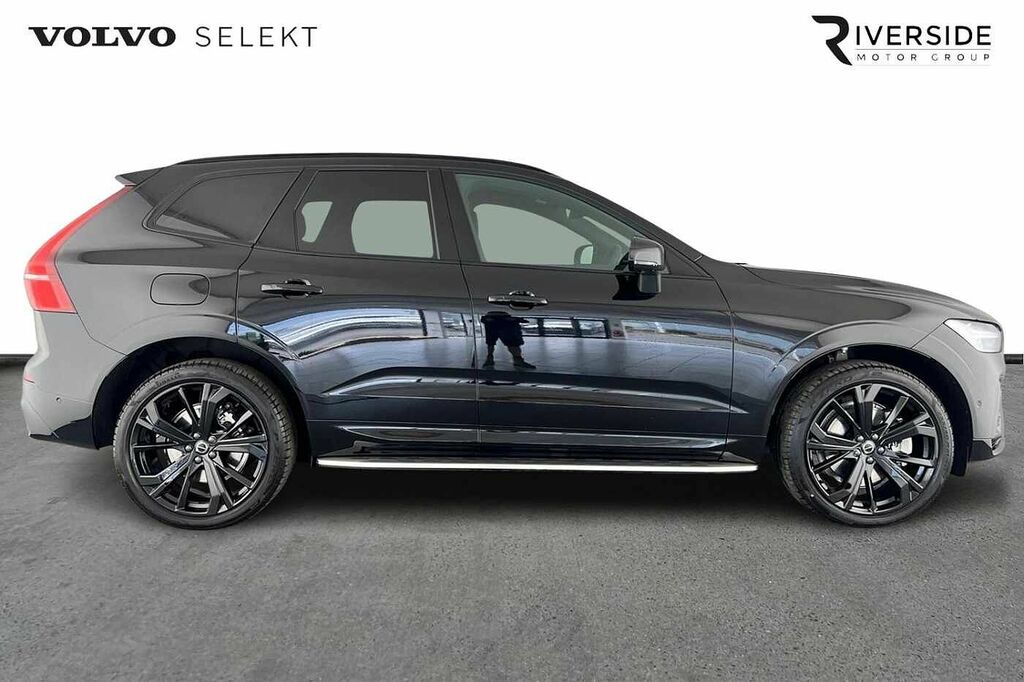 Volvo XC60 T6 Black Edition Plus, Awd Plug-in Hybrid, Electri YR26XEM Black #4