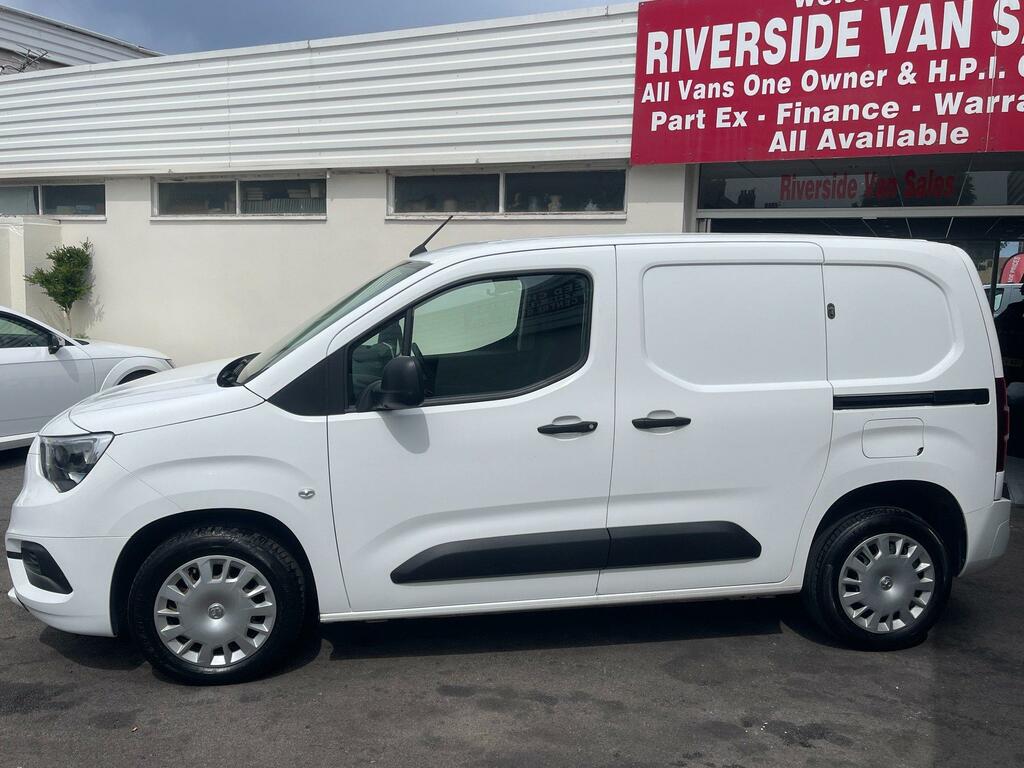 Vauxhall Combo Diesel White