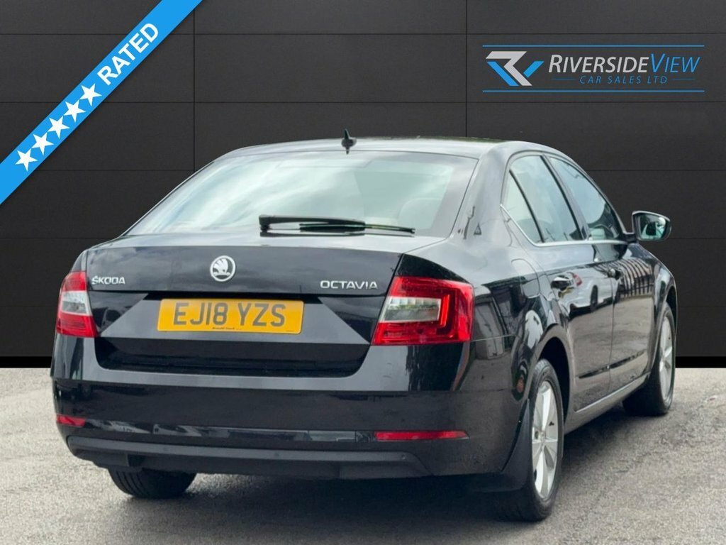 Skoda Octavia 2L Se Technology EJ18YZS Black #4